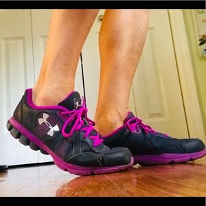 Under Armour Sneakers
